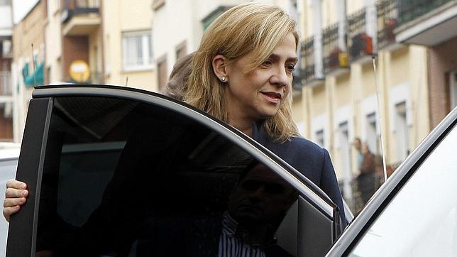 La Infanta Cristina acude a trabajar a la Fundación de La Caixa en Barcelona