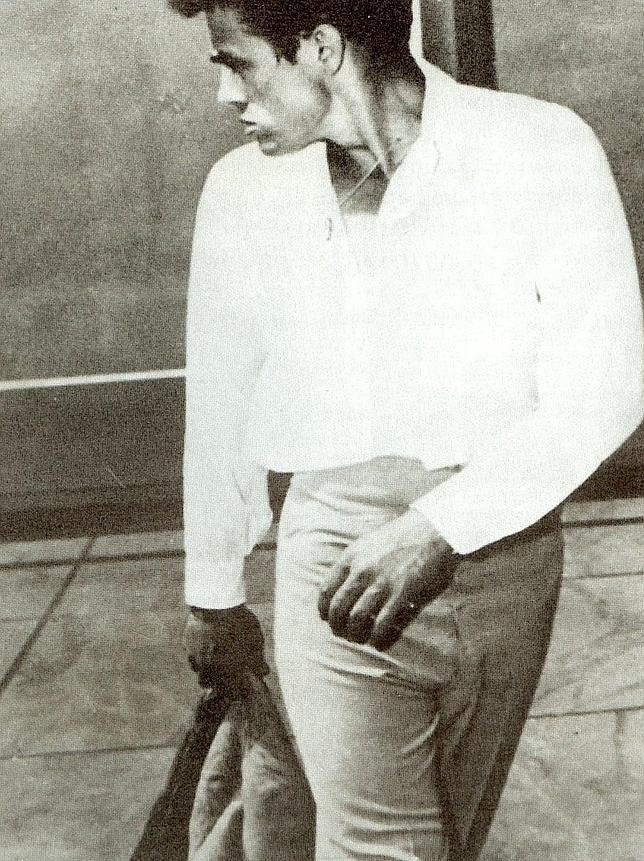 Cuando James Dean dormía con un capote