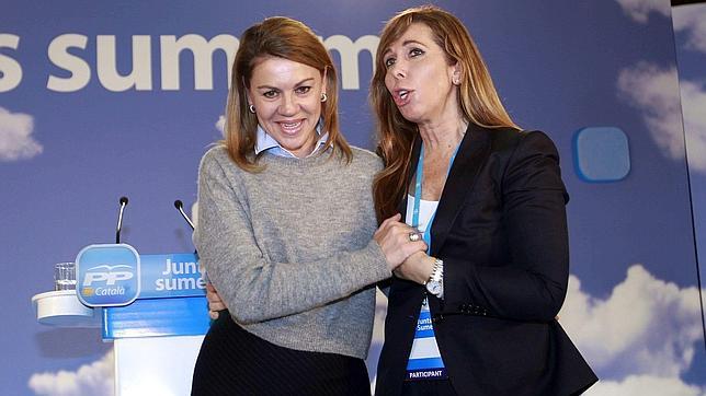 Cospedal acusa a Mas de querer separar a España «a machetazos»