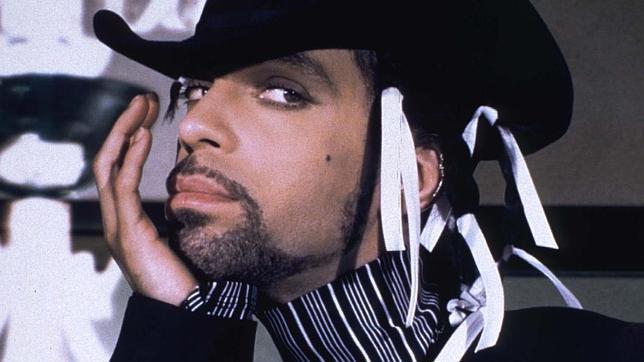 Prince demanda a 22 fans por distribuir en internet grabaciones de sus conciertos