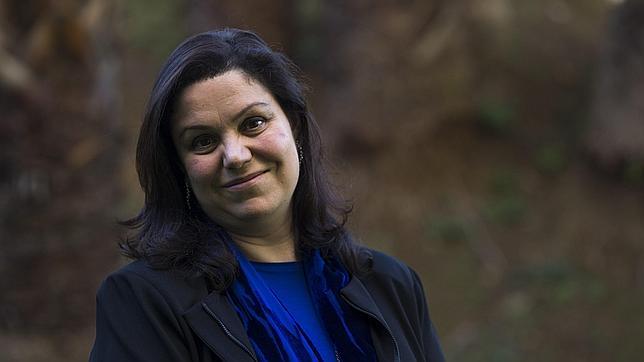 Care Santos gana el premio Ramon Llull con «Desig de xocolata»