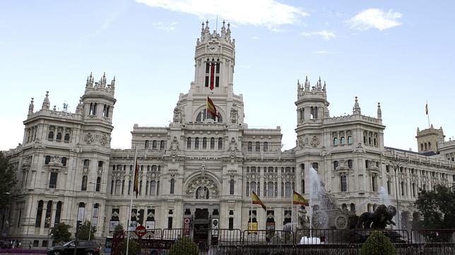 Fachada principal del Palacio de Cibeles, centro cultural y sede del Gobierno municipal madrileño