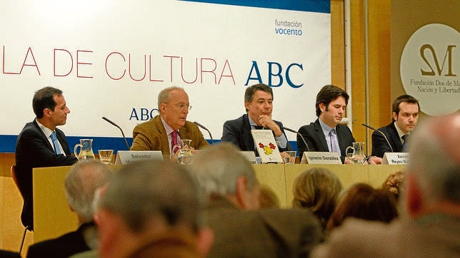 «España es de todos y todos tendremos que decidir qué hacemos con ella»