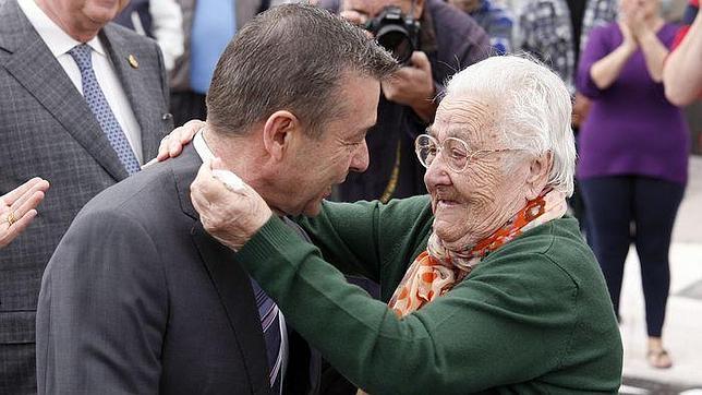 Economía enmienda la plana a Vivienda por la ley antidesahucios «a la canaria»