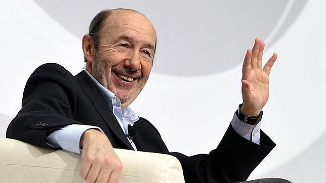 Rubalcaba apunta ya abiertamente a la bicefalia en el PSOE para perpetuarse