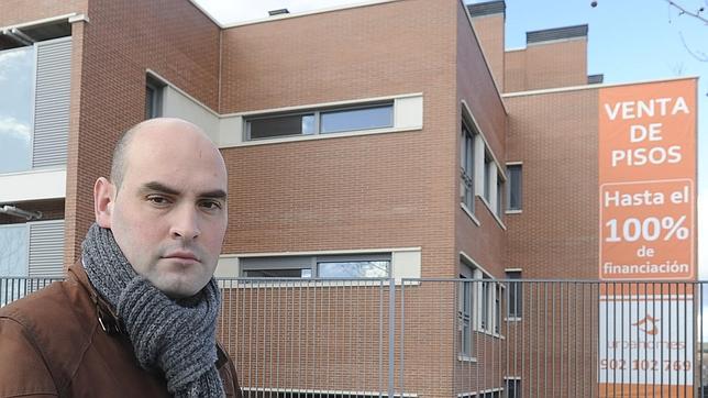 La Sareb vende a un fondo buitre 300 pisos reservados por particulares