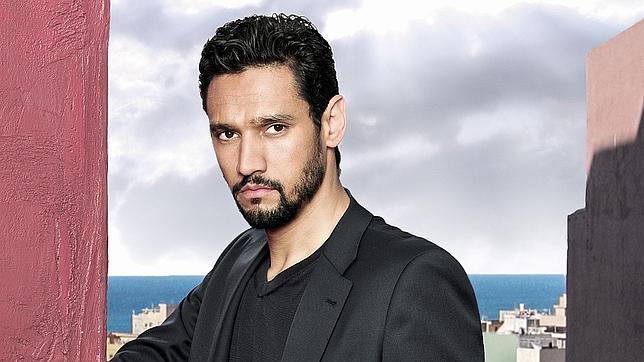 Khaled es un joven educado, atractivo y bien situado