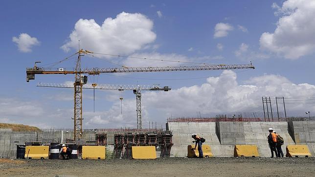 Sacyr paraliza las obras del Canal de Panamá