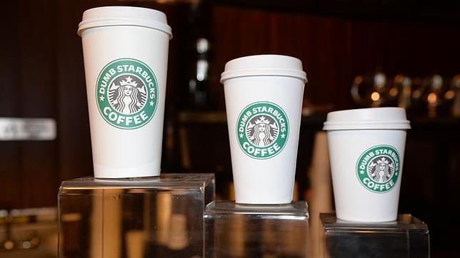Polémica en Los Ángeles tras la apertura de un «Starbucks tonto»