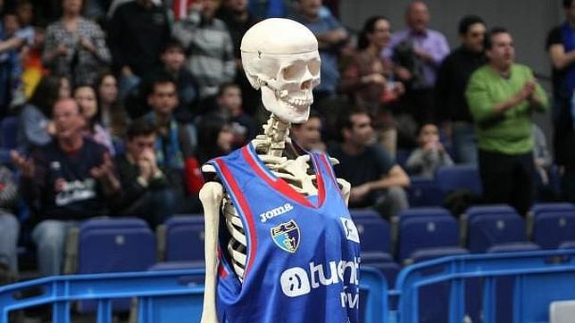 Garibaldi, el esqueleto que se convirtió en símbolo de una afición