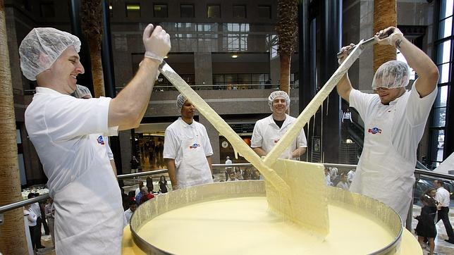 Suiza teme que el queso pague el pato de su referéndum intiinmigración