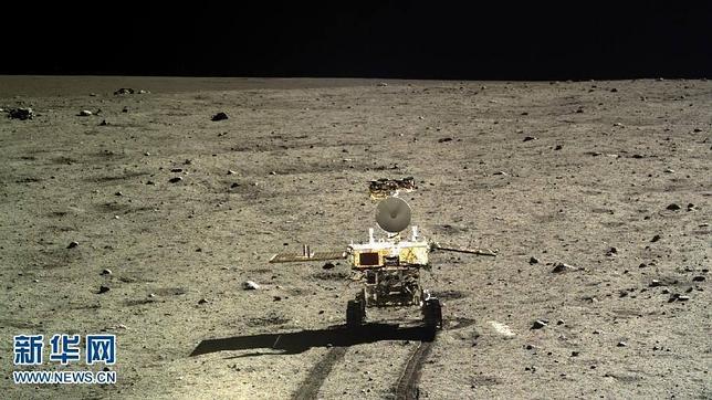 El rover lunar «Yutu» se despierta pese a su avería