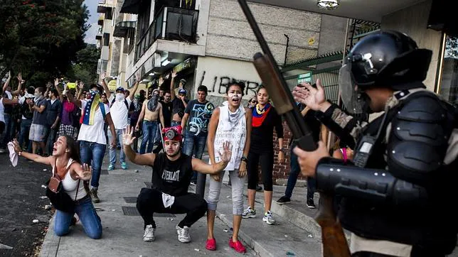 «Vi cómo los chavistas disparaban a los estudiantes en las protestas de Caracas»
