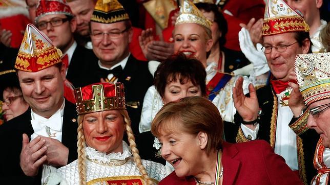 Merkel exige que se aclare el caso de pornografía infantil en Alemania