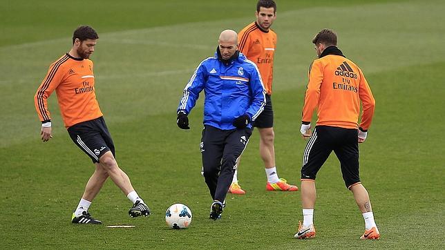 Ancelotti tiene por fin una semana entera para trabajar en grupo