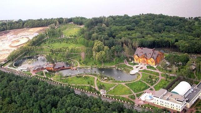 Así es la mansión de Yanukóvich en Mezhyhiria, a 500 kilómetros de Kiev