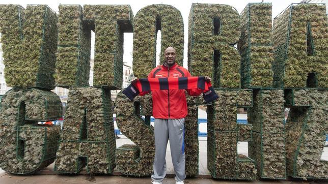 Lamar Odom, a su llegada a Vitoria