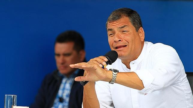 Ecuador elige a sus alcaldes tras una campaña marcada por Rafael Correa