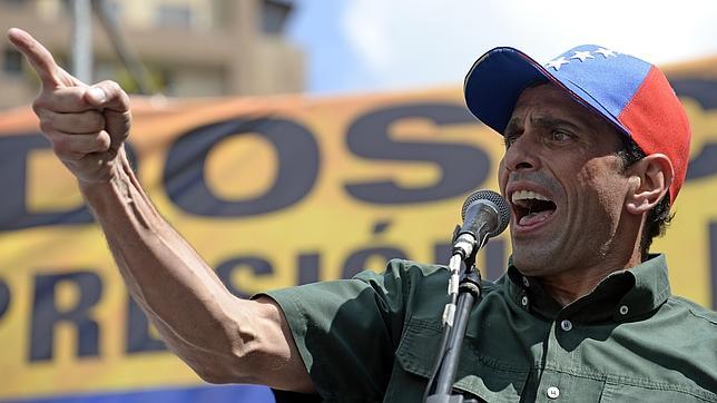 Capriles descarta acudir a su reunión con Maduro por la situación del país