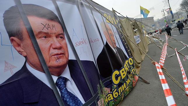 La nueva Ucrania se lanza a la caza de Yanukóvich