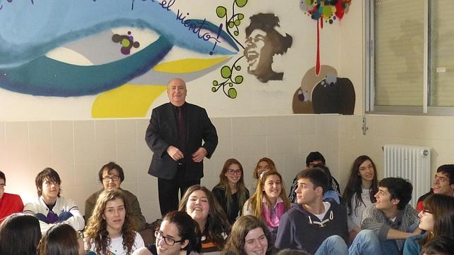 La poesía de Ángel Guinda ofrecida a los jóvenes