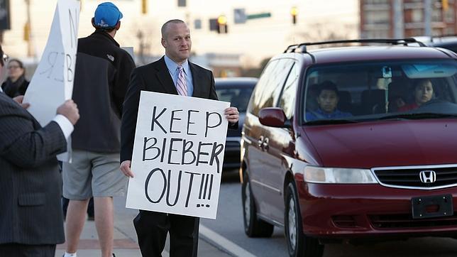 Justin Bieber, rechazado por sus vecinos