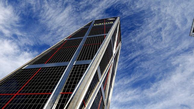 El Estado vende por 1.304 millones el 7,5% de Bankia con 301 millones de plusvalías