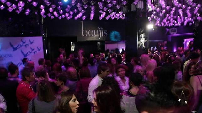 Así es el club de Barcelona al que van futbolistas, actores y el amo de Facebook