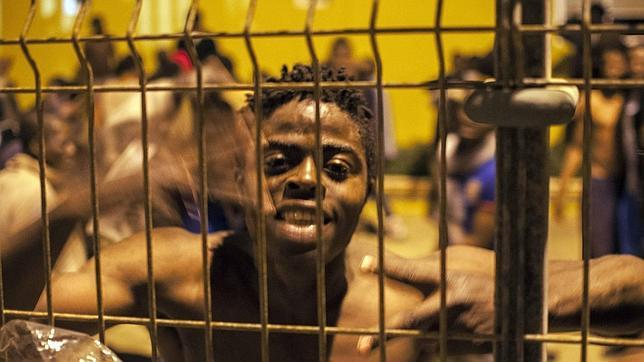 Guardias civiles se querellan contra la comisaria de la UE por las críticas sobre Ceuta