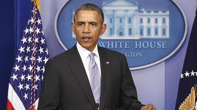 Obama, «preocupado» por el movimiento de tropas rusas en Ucrania