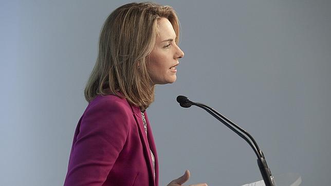 Quiroga explica el relevo de Oyarzábal: «Hay que mover banquillo en el PP vasco»