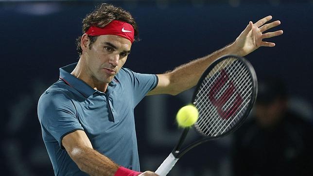 Federer se corona en Dubái
