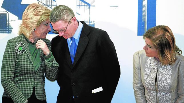 Gallardón apoyará a la presidenta si Botella renuncia