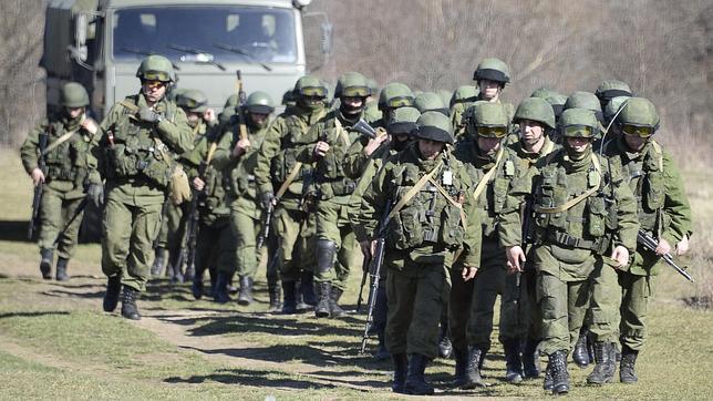 El Ministerio de Defensa ruso desmiente el ultimátum a las fuerzas ucranianas en Crimea