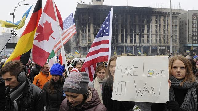 El Banco Central de Rusia eleva la tasa de interés hasta el 7% por el desplome del rublo