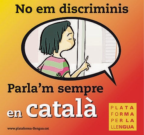Una profesora de Mataró reparte a los alumnos propaganda contra el castellano