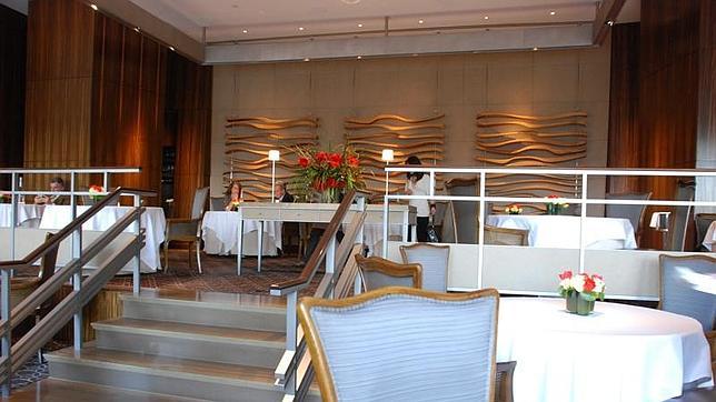 Un restaurante de Nueva York con 3 estrellas Michelín viola 7 apartados de Sanidad