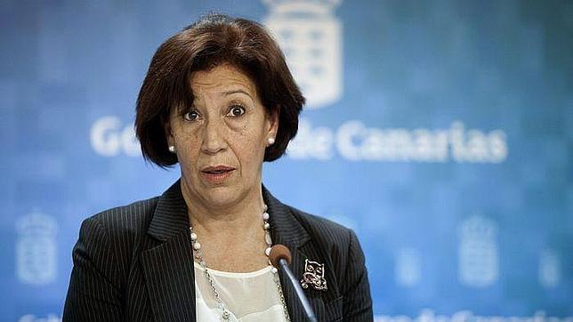 Proponen que el Parlamento repruebe la gestión de Inés Rojas en Dependencia