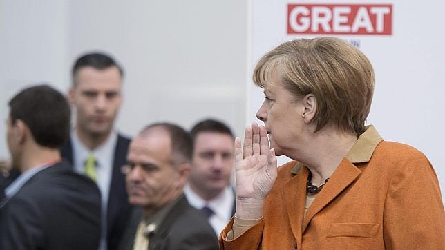 Deutsche Telekom, Vodafone y Secusmart se blindan contra las escuchas ilegales