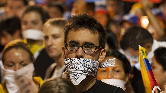 La oposición venezolana denuncia la muerte a tiros de otro estudiante en las protestas