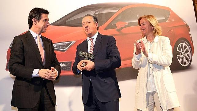 José Manuel Soria: «El sector de la automoción pone de manifiesto la recuperación económica»