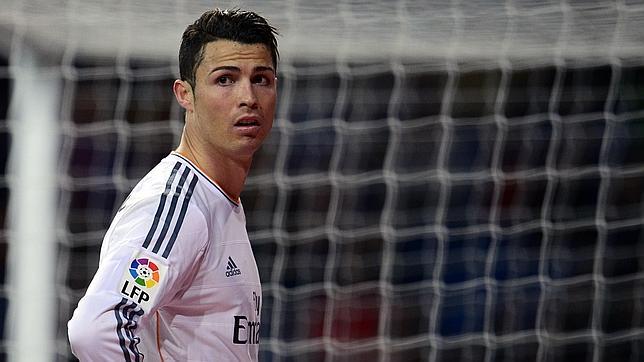 Cristiano Ronaldo se ofrece a pagar la operación a un bebé con displasia cortical