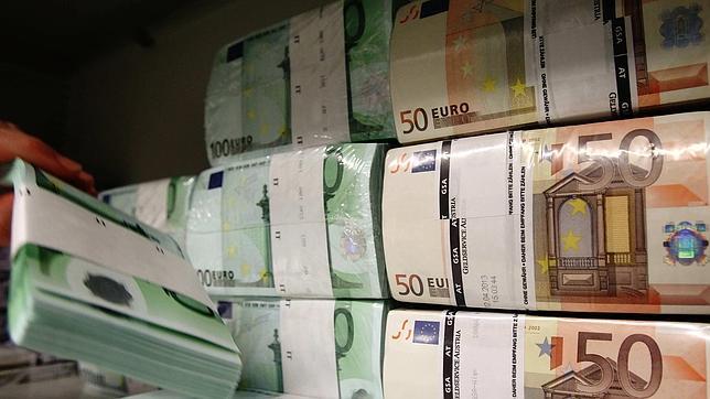 La deuda pública cierra 2013 en el 93,9% y vuelve a marcar máximos