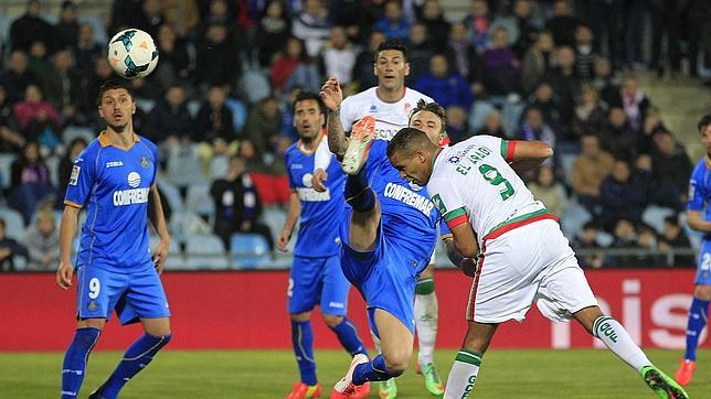 Reparto de puntos entre Getafe y Granada en un partido loco