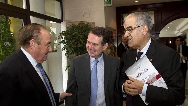 Caballero abdica de sus vetos a la Xunta para aprobar el presupuesto