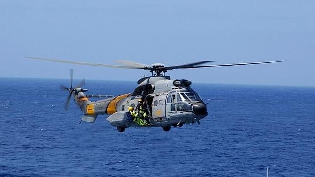 Reanudan la búsqueda de los desaparecidos en el accidente de helicóptero siniestrado en Canarias