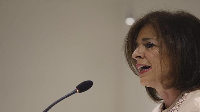 Ana Botella anuncia que se reduce el sueldo a 100.000 euros