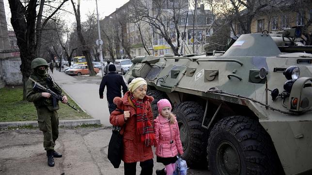 EE.UU. realizará ejercicios militares en Polonia y Francia está dispuesta a enviar cuatro aviones de combate
