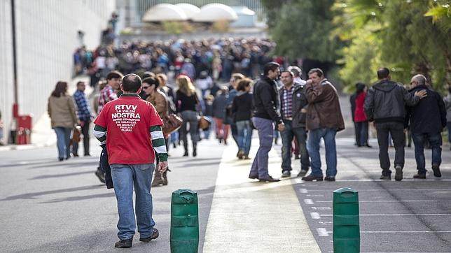 CGT prolonga la agonía en RTVV y llevará el ERE a los tribunales