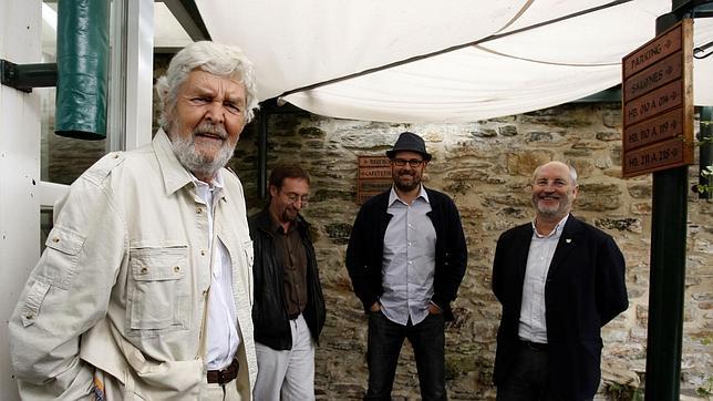 Diez personas participarán en el referéndum interno de Anova